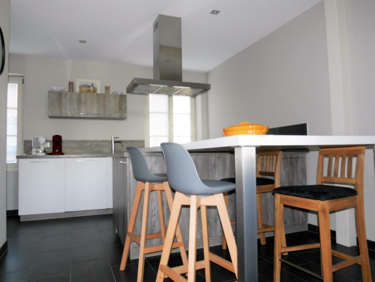 Les Gites De La Tour, Appartement "La Plaine" Сент-Іпполіт Екстер'єр фото